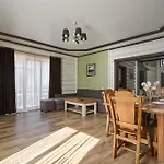 Chalet Wonder